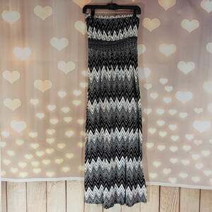 EUC Old Navy Vintage Strapless Maxi Dress Small